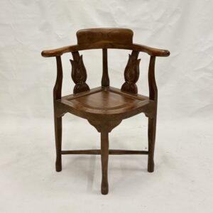 Oriental style Chair - Medium to Dark wood
