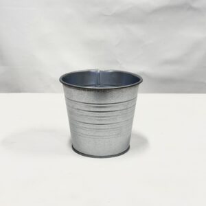 Metal Plant Pot (6)