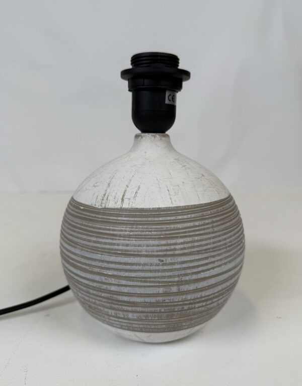 Lamp without shade (3)_Stripe Engraved Detail Round Base Lamp
