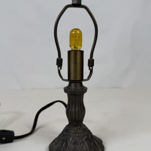 Lamp with No Original shade (4)_Small Vintage with Engravings Lamp
