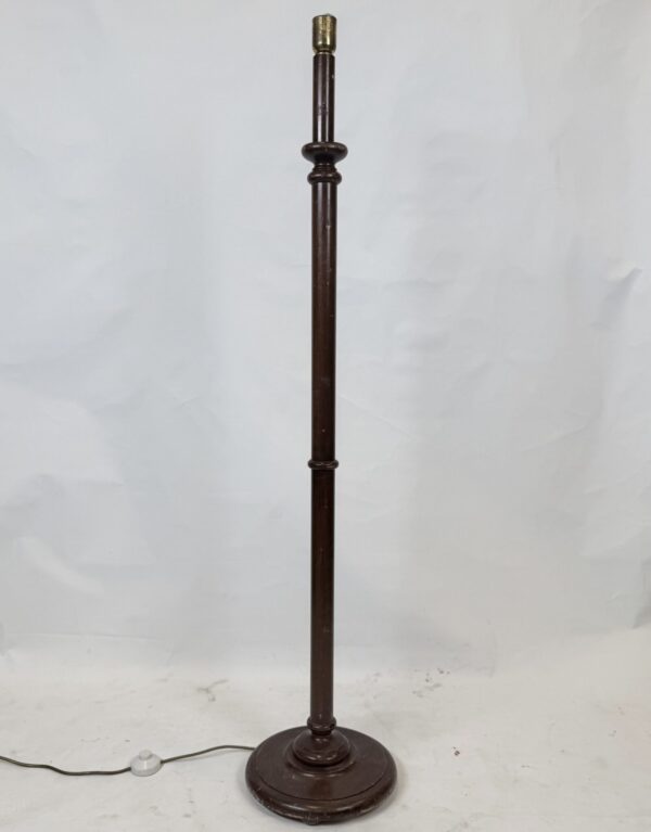 Standing Lamp without shade (7)_Dark Wood Traditional Lamp