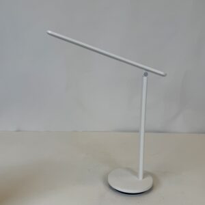 Desk/Study Lamp (19B)_White Round Base LED Study Lamp (faulty)