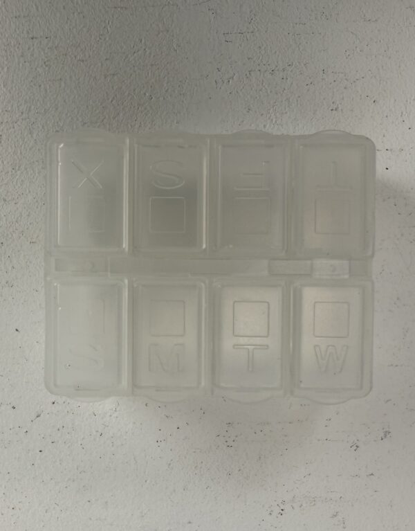Lab Props_Transparent Pill Organiser