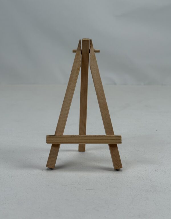 Small Easel (2)